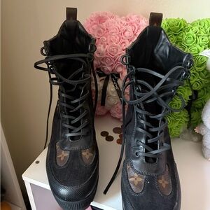 Louis Vuitton Black and Brown Lace-Up Boots